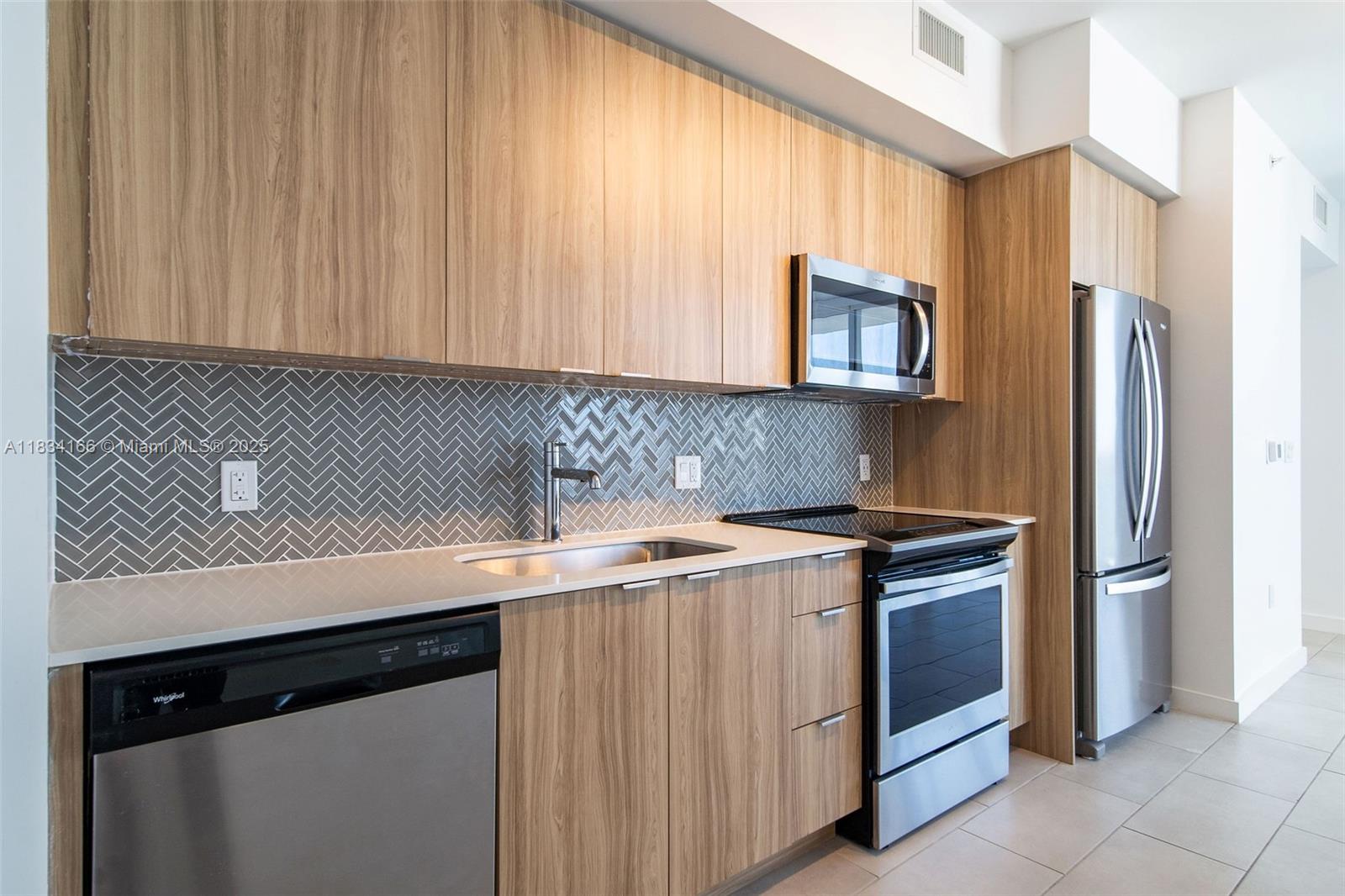 Property photo # 8