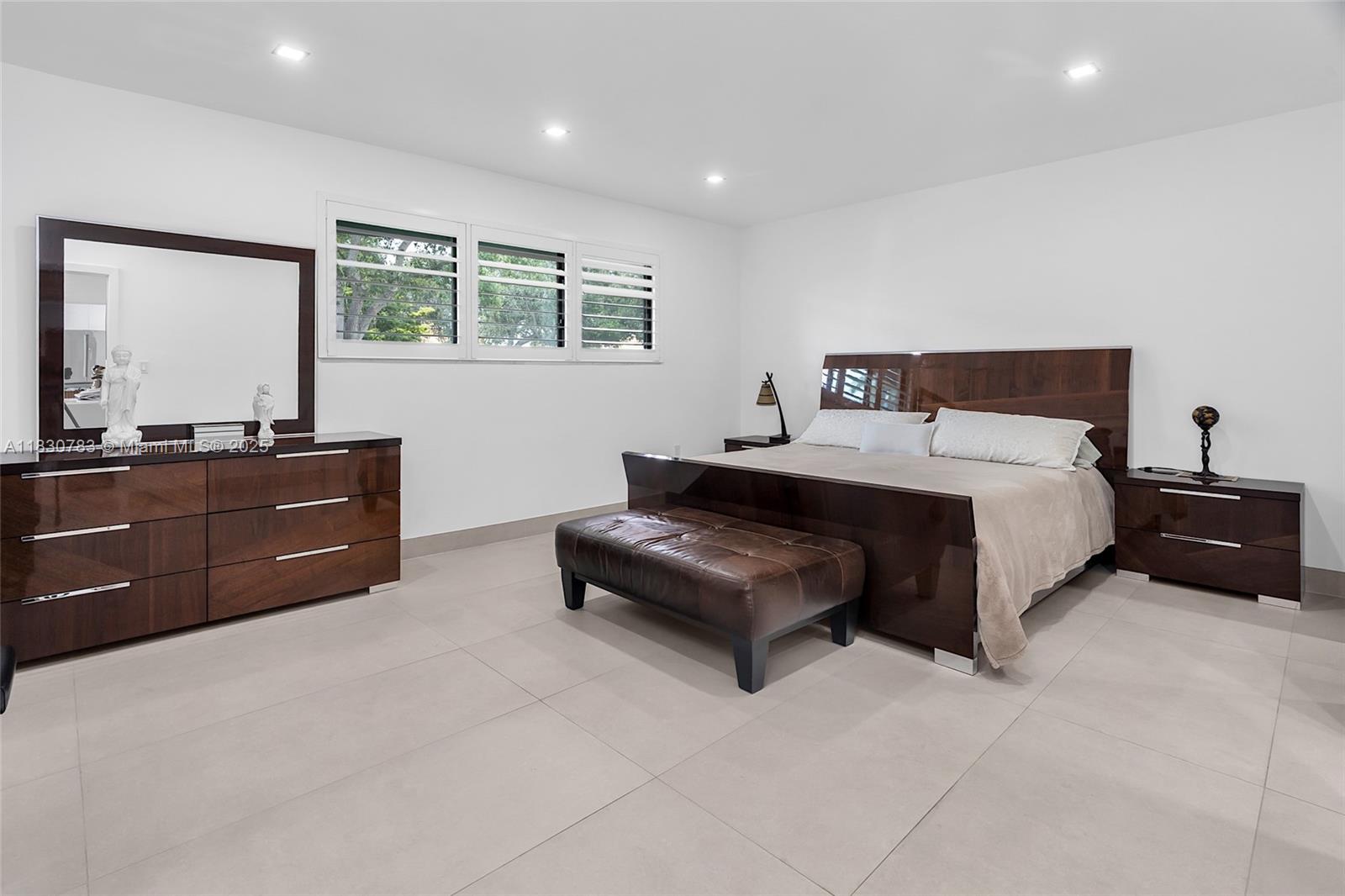 501 NE 105TH ST, MIAMI SHORES, FL 33138  Photo 19