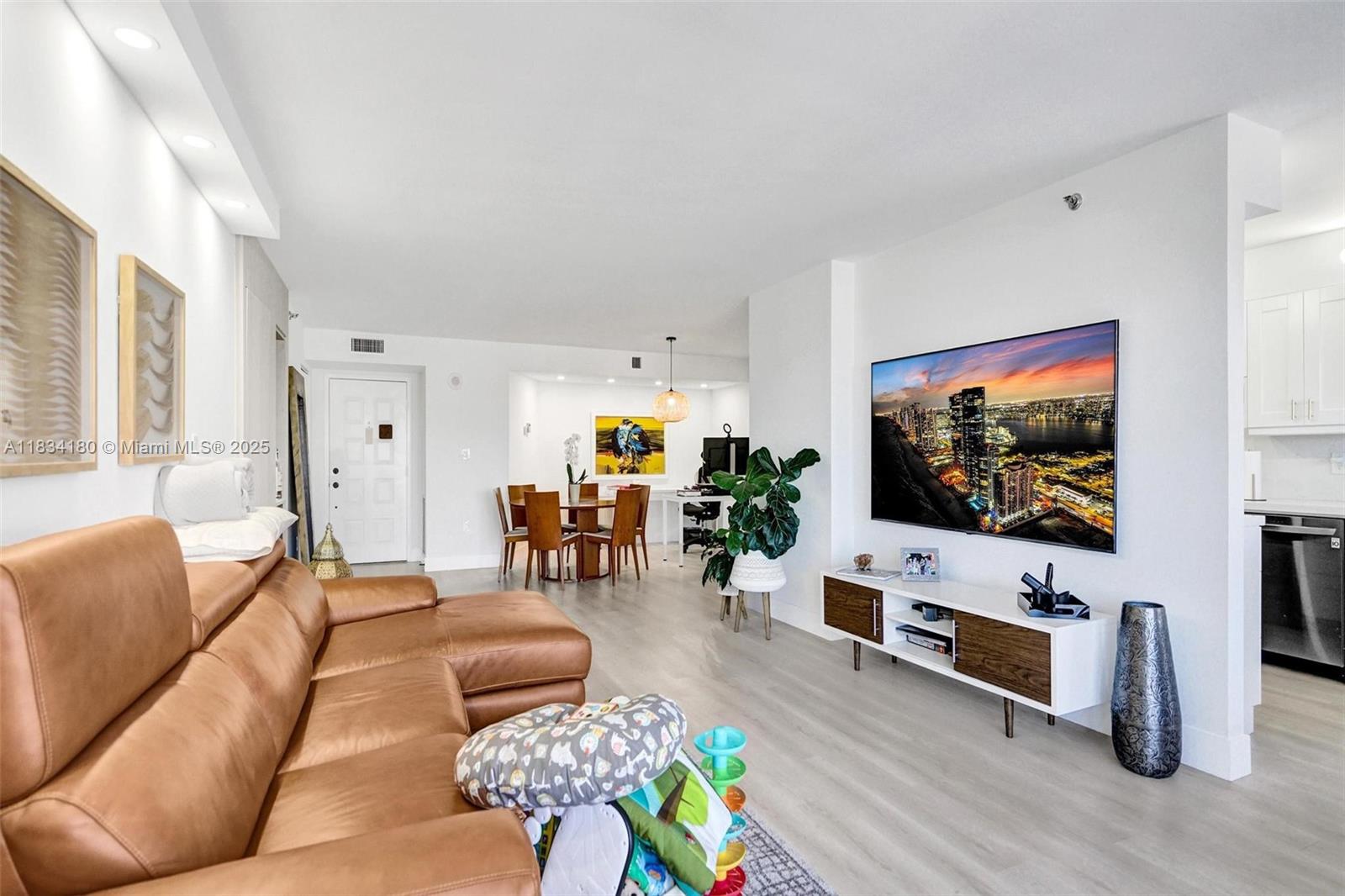 Property photo # 9