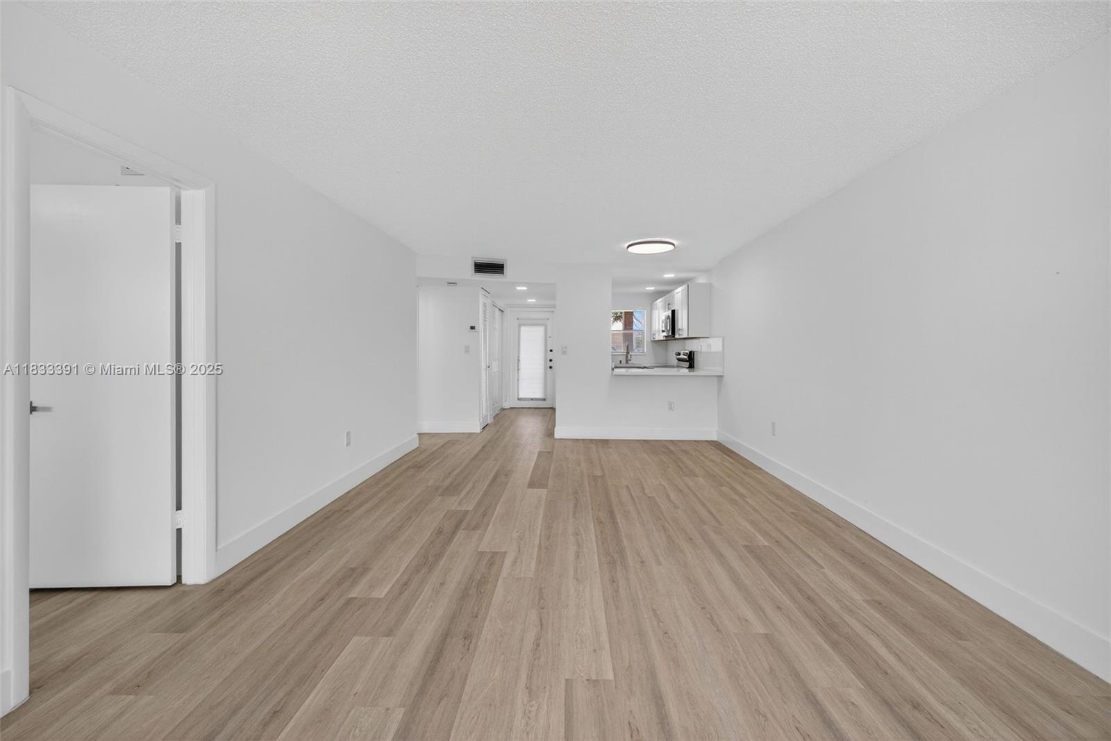 8305 Sunrise Lakes Blvd #104, Sunrise, Florida image 11
