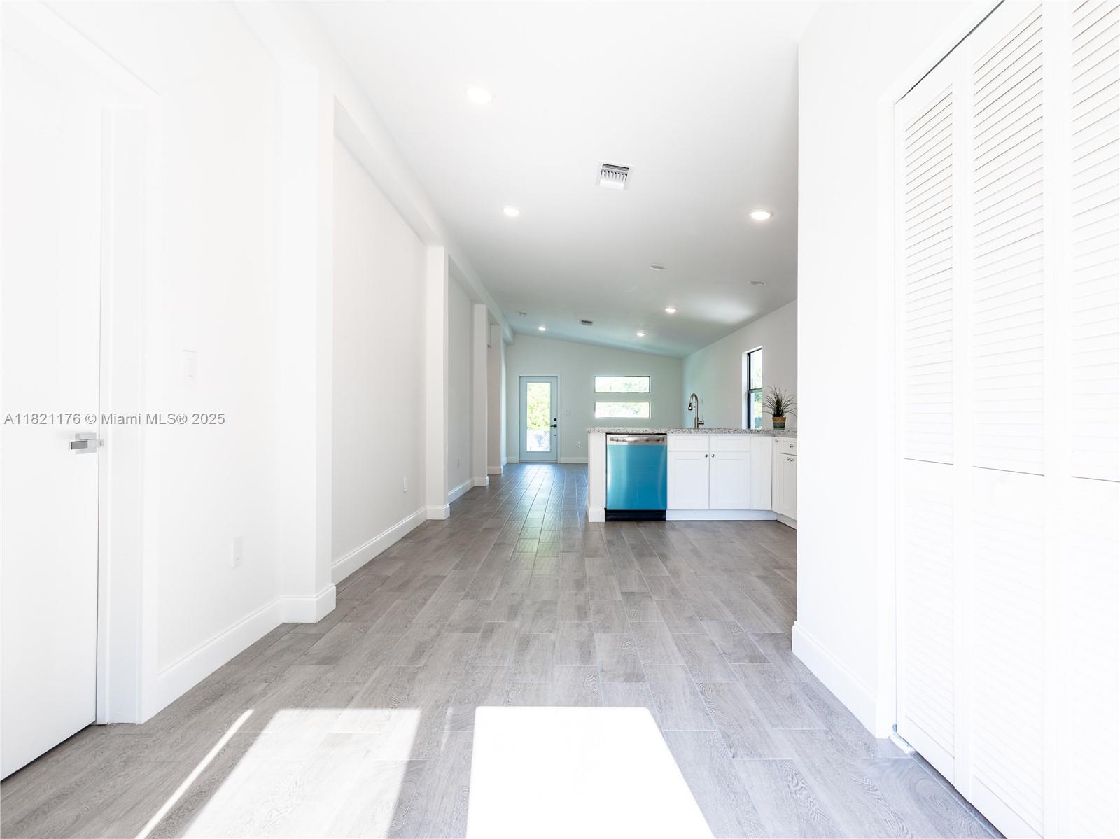 504 NW 15th Ave, Pompano Beach, Florida image 17