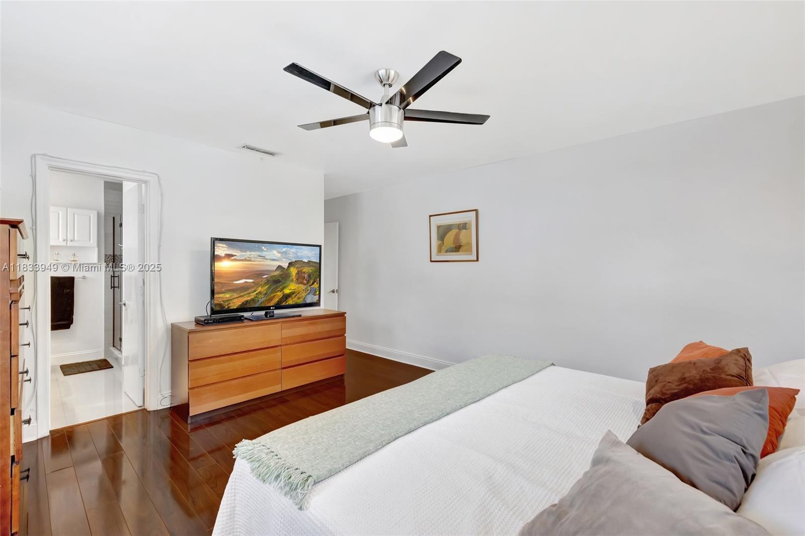 2261 NE 62ND ST, FORT LAUDERDALE, FL 33308  Photo 17
