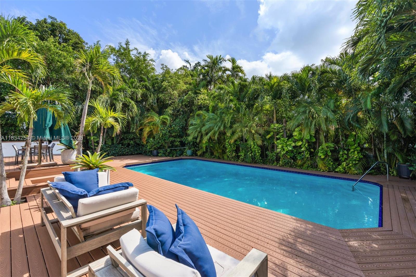 2815 REGATTA AVE, MIAMI BEACH, FL 33140  Photo 14