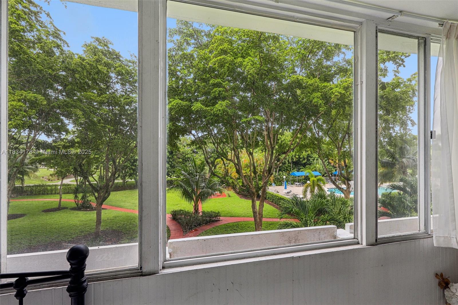 4350 Hillcrest Dr #303, Hollywood, Florida image 18