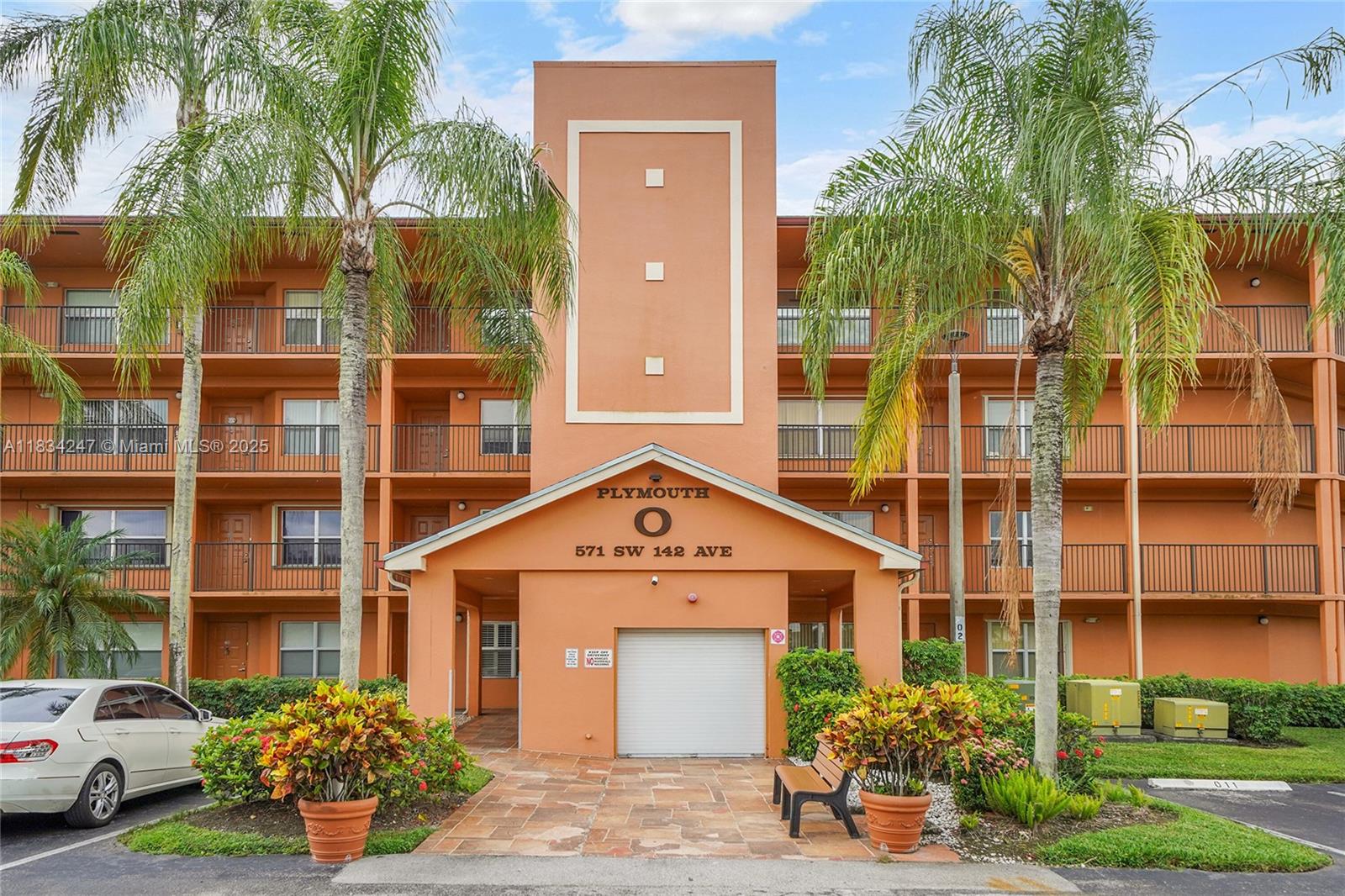 571 SW 142nd Ave #410O, Pembroke Pines, Florida image 2