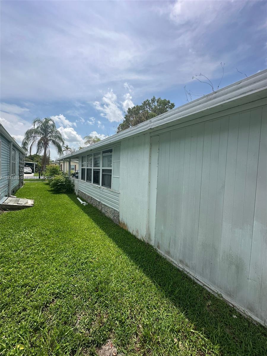 6571 NW 37th Ave, Coconut Creek, Florida image 31