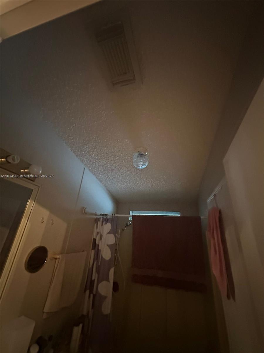 6571 NW 37th Ave, Coconut Creek, Florida image 9