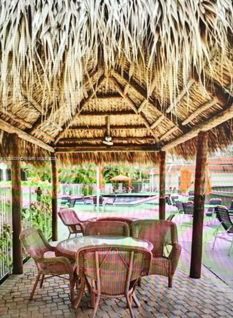 2001 ATLANTIC SHORES BLVD #516, HALLANDALE BEACH, FL 33009  Photo 2