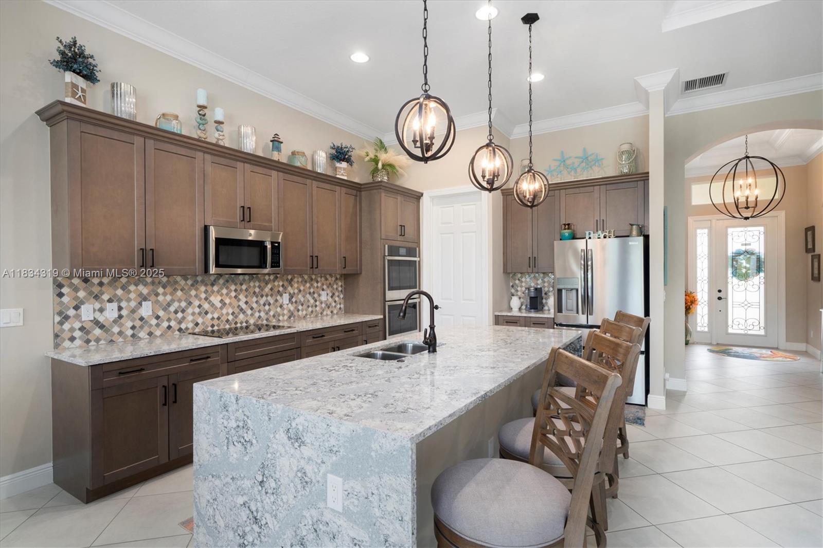 9247 SW Miracoli Way, Port Saint Lucie, Florida image 17