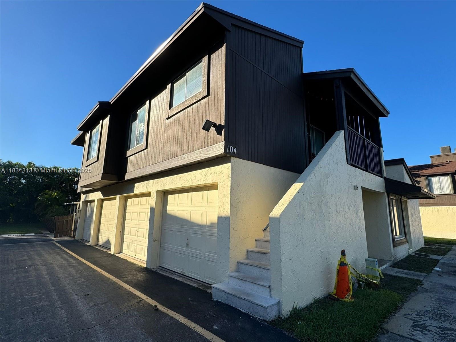5344 Bosque Ln #104, West Palm Beach, Florida image 2