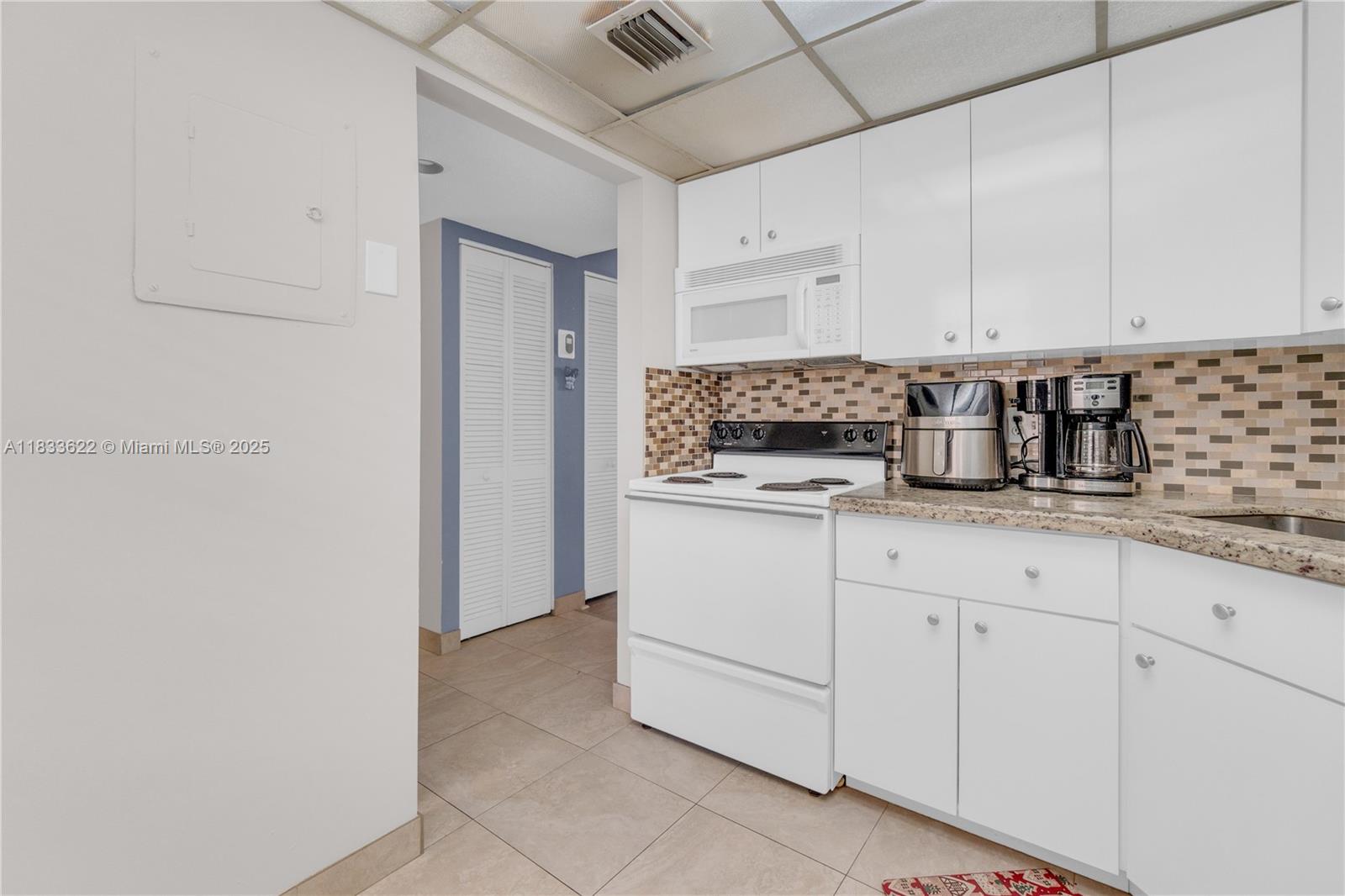 6193 Rock Island Rd #216, Tamarac, Florida image 11