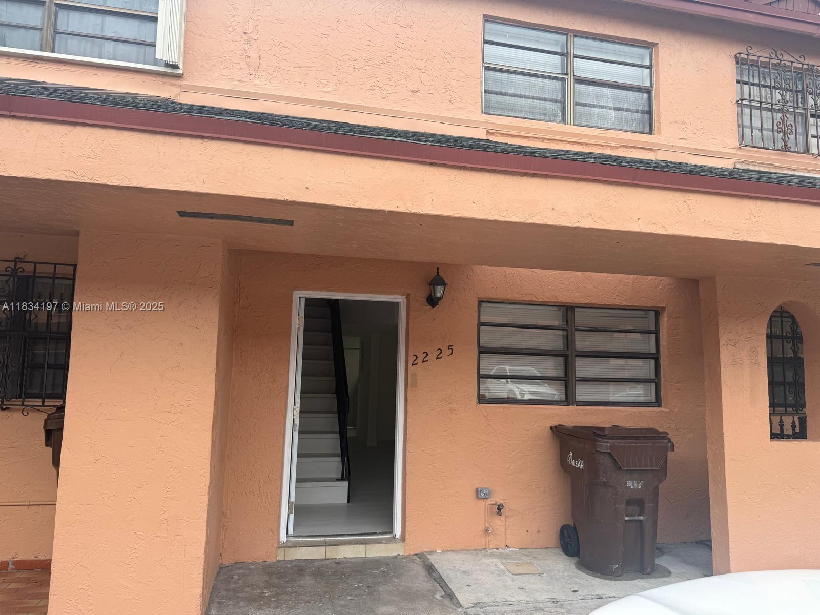 2225 W 53rd Pl #2225, Hialeah, Florida image 1