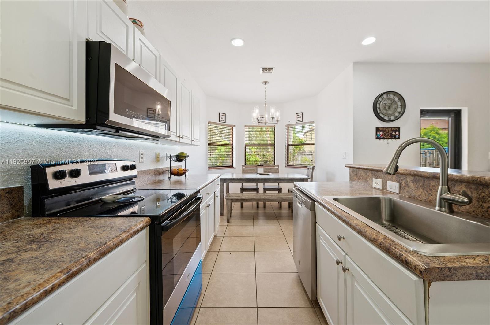 24326 SW 114th Path, Homestead, Florida image 10