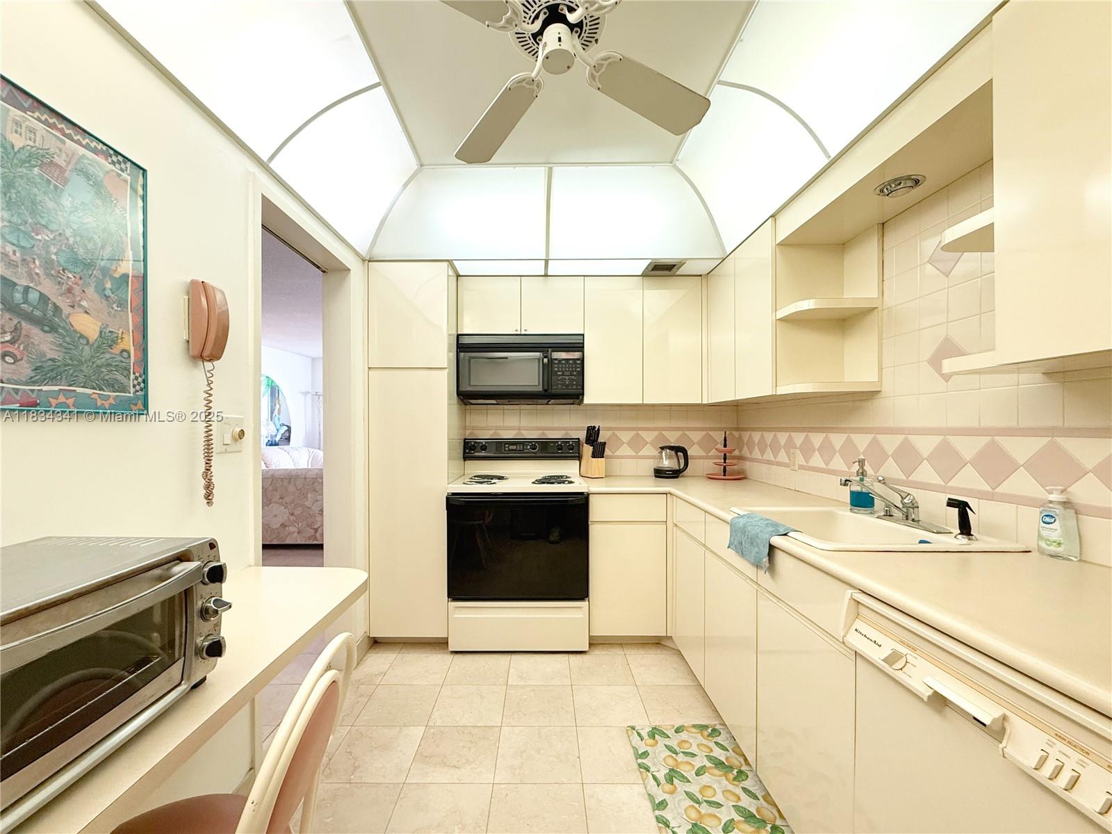 Property photo # 8