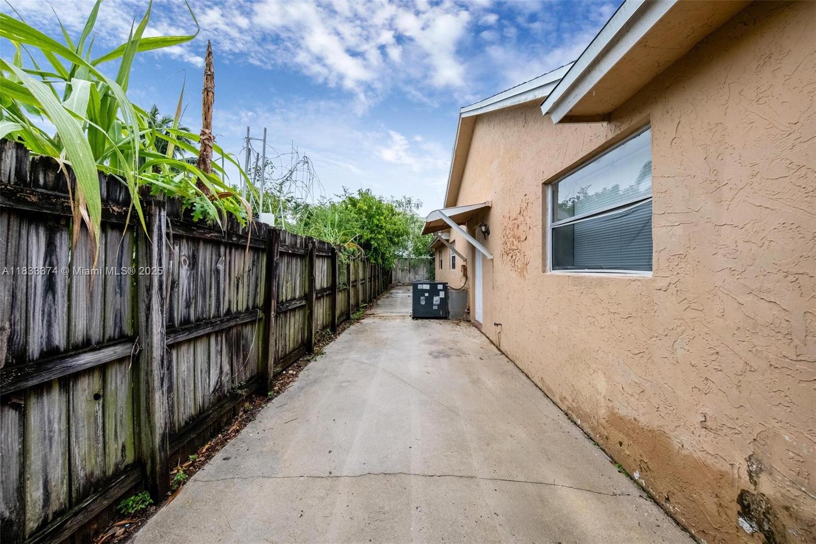 7209 SW 3rd Ct, North Lauderdale, Florida image 31