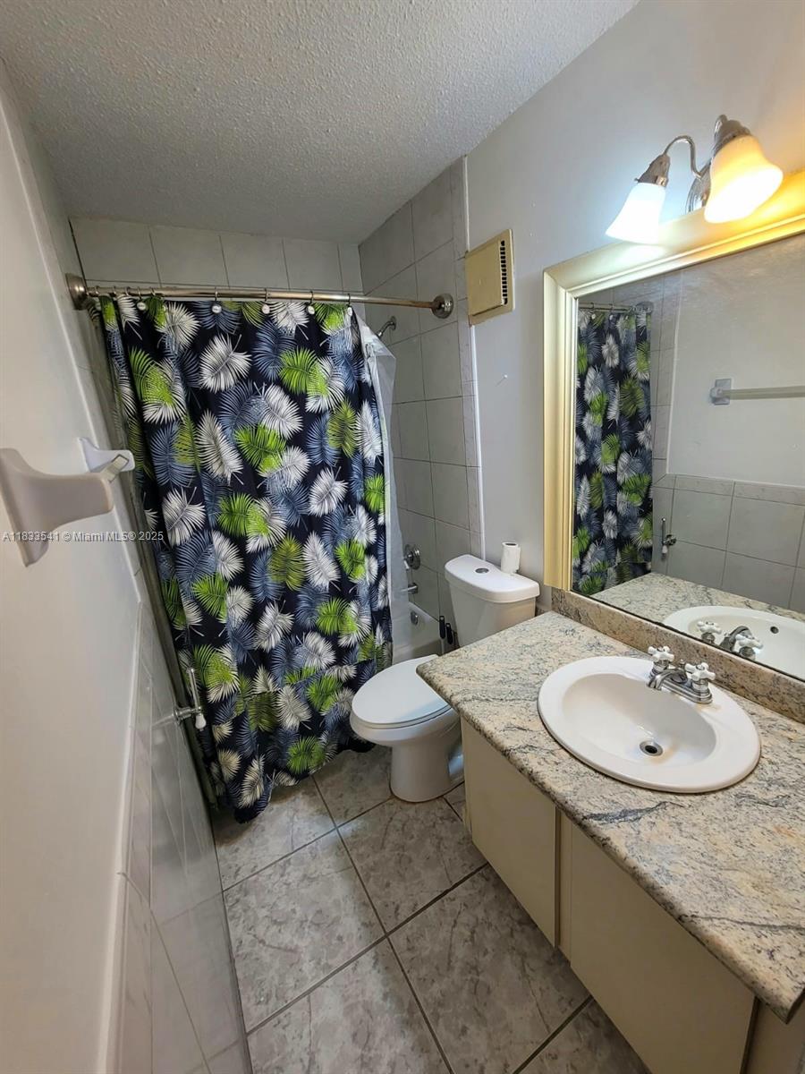 11 Olive Dr #J, Hialeah, Florida image 10