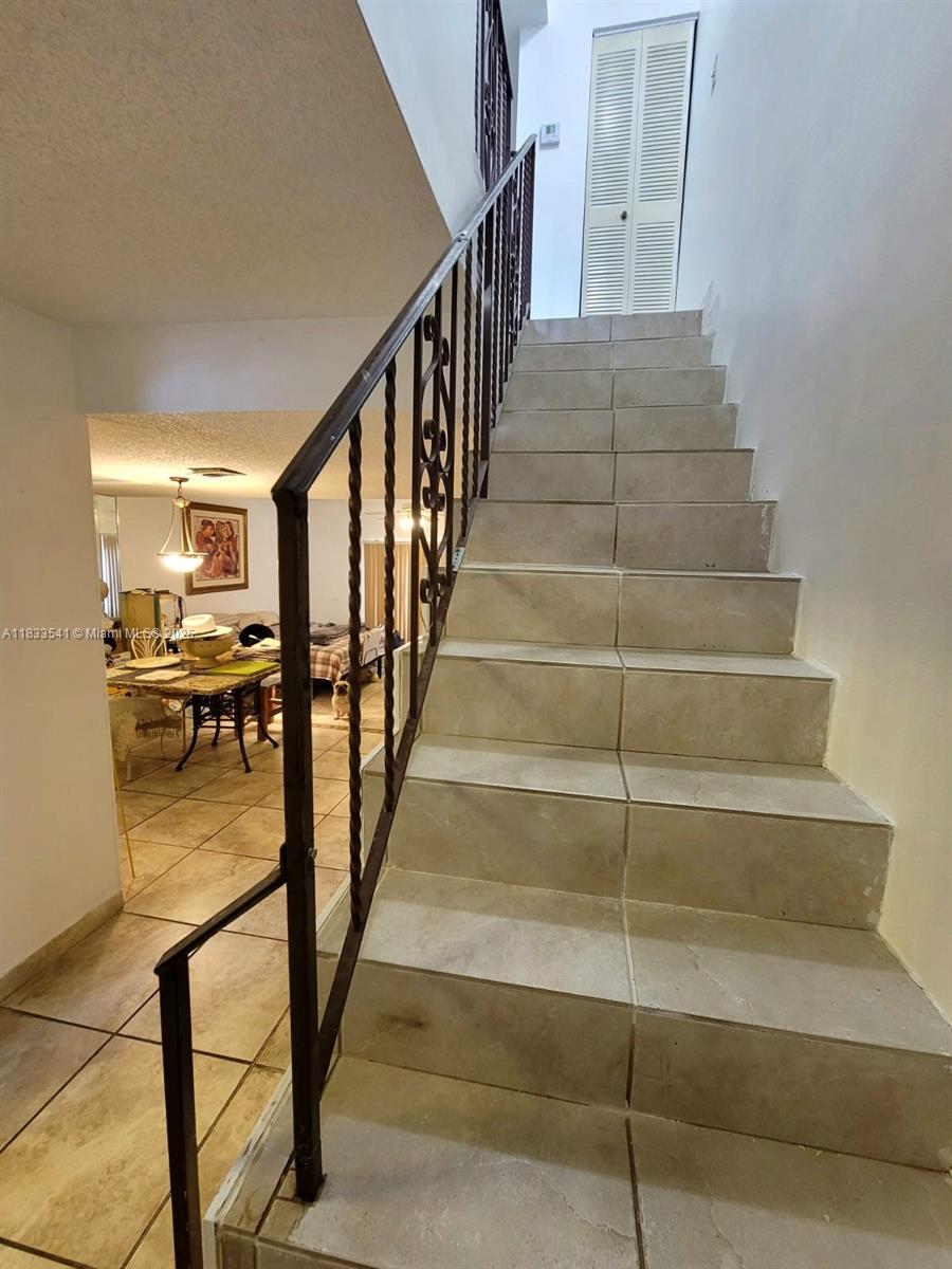 11 Olive Dr #J, Hialeah, Florida image 14