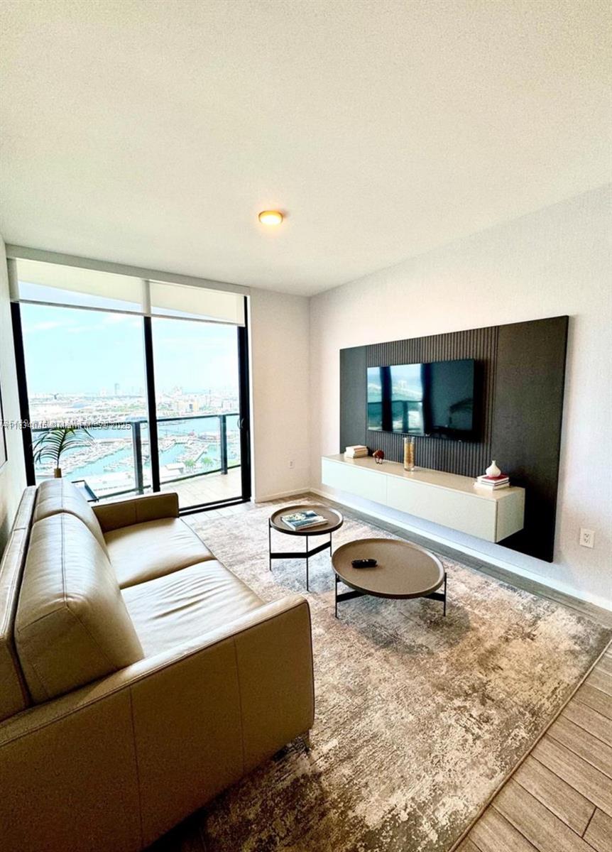 398 NE 5th Street #1710, Miami, Florida image 3