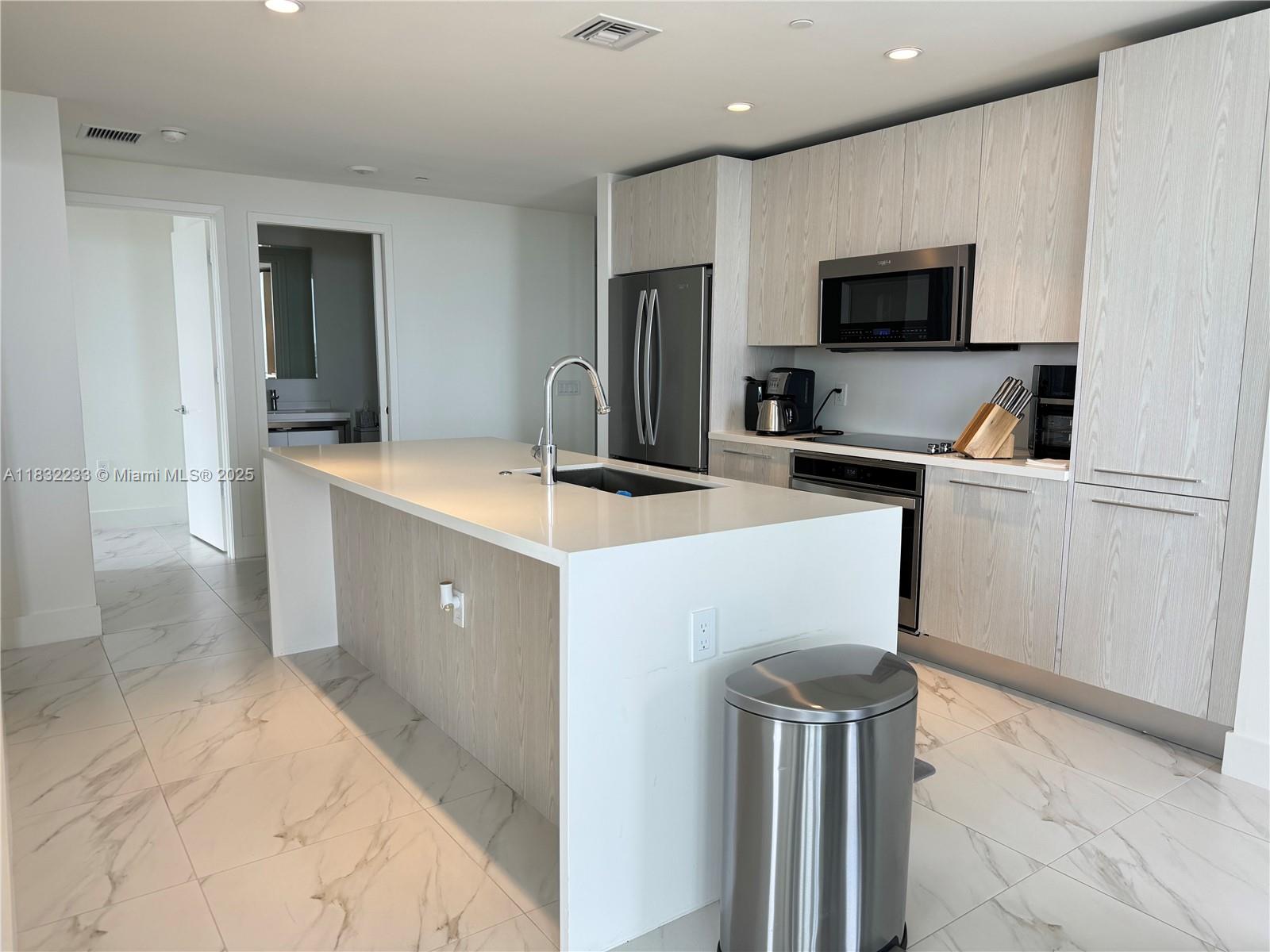 Condo for Rent in Sunrise, FL