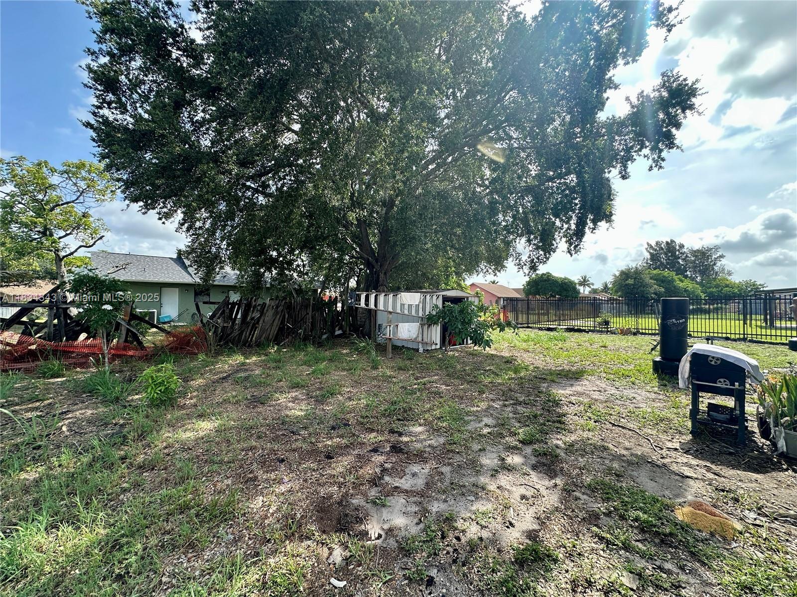 3521 NW 193rd St, Miami Gardens, Florida image 34