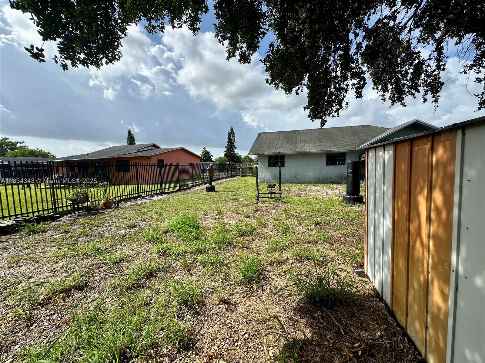 3521 NW 193rd St, Miami Gardens, Florida image 36