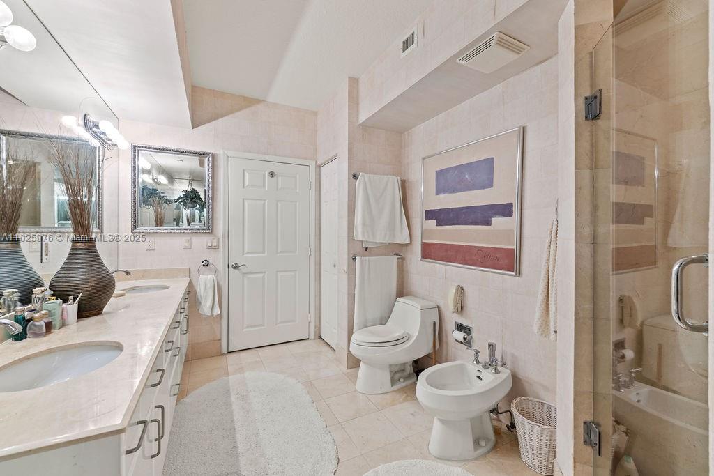 3200 N OCEAN BLVD #405, FORT LAUDERDALE, FL 33308  Photo 16