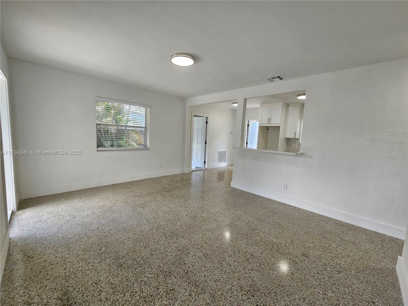 1112 NW 15th Ave, Fort Lauderdale, Florida image 2