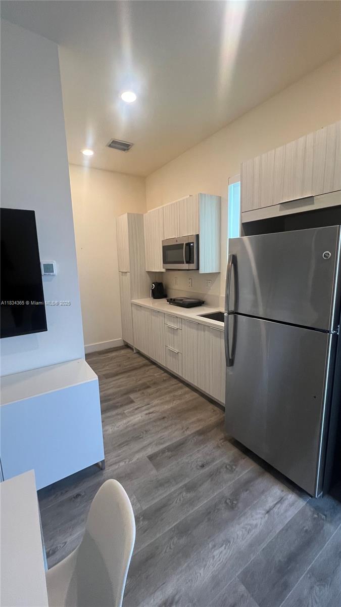 Property photo # 7