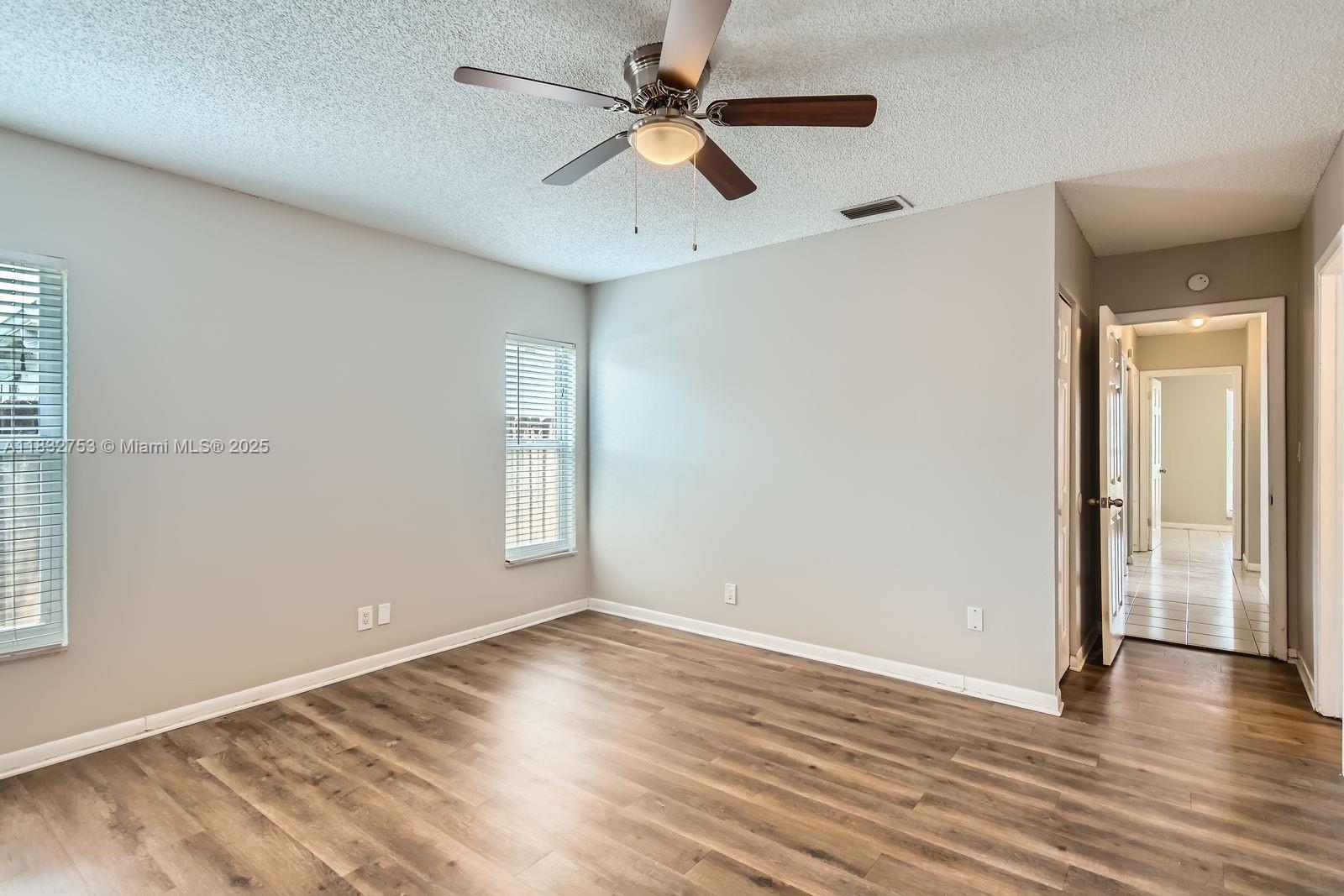 11035 NW 27th St, Sunrise, Florida image 20