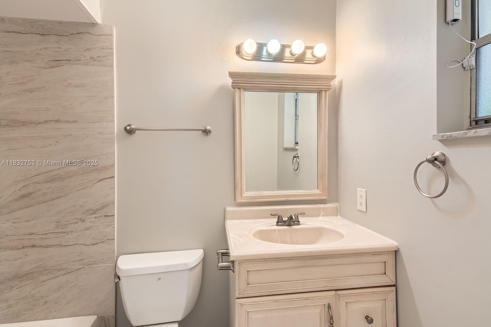 11035 NW 27th St, Sunrise, Florida image 25