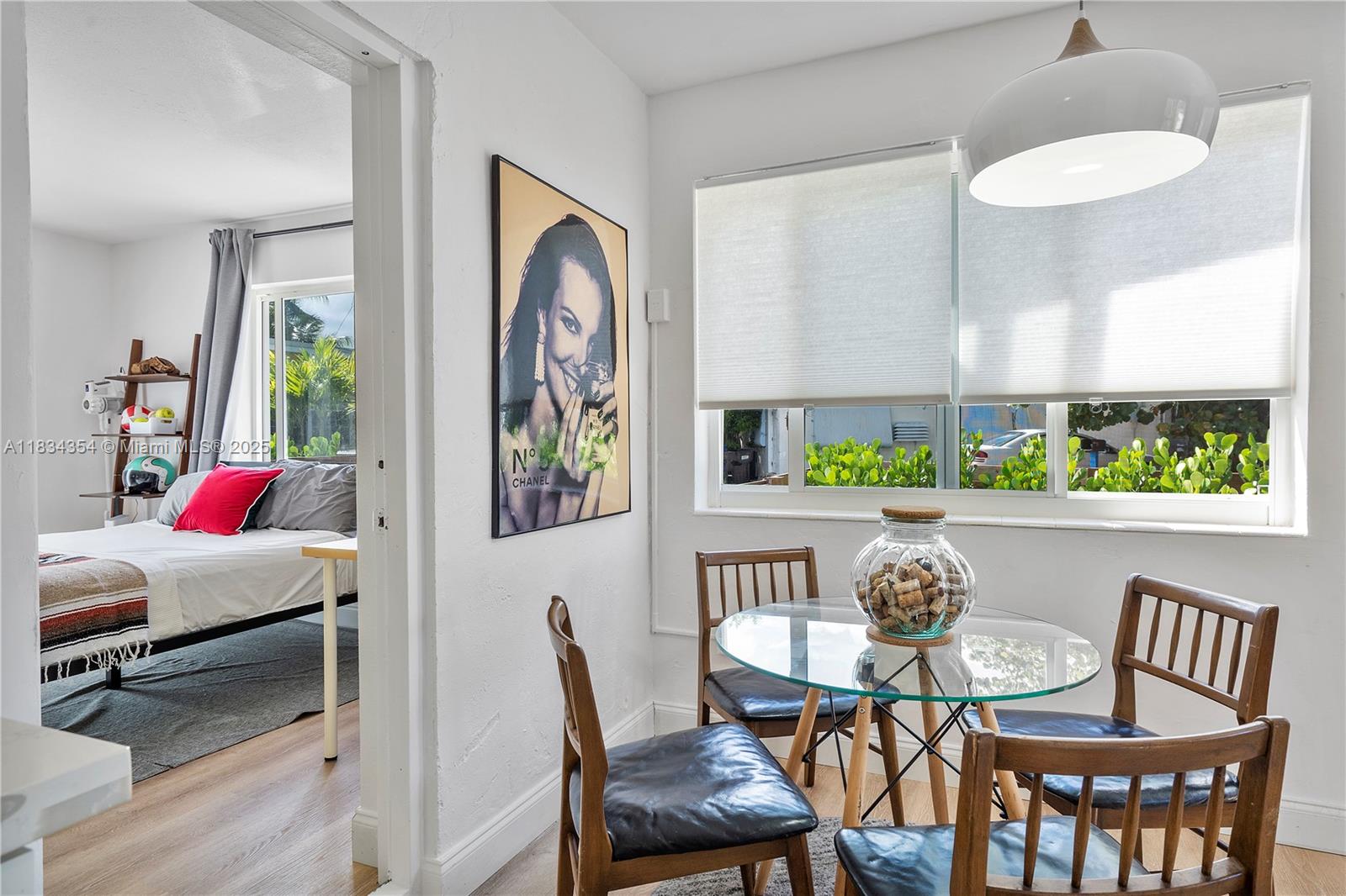 2380 NE 137th St, North Miami Beach, Florida image 13