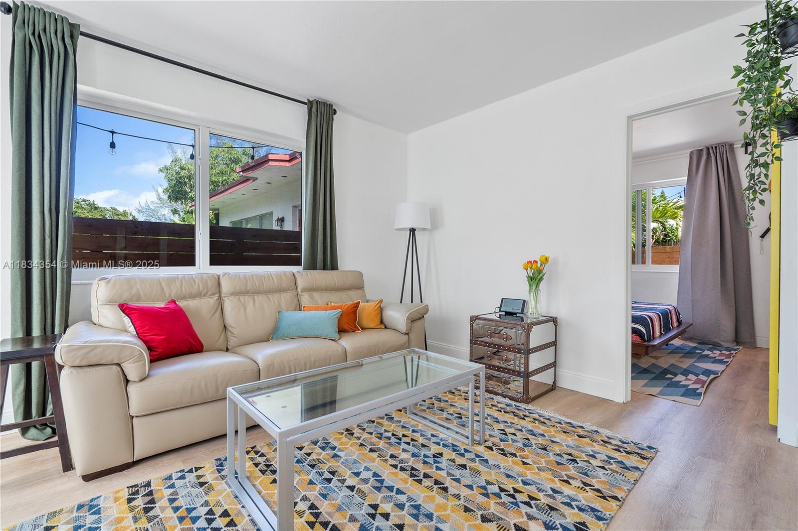 2380 NE 137th St, North Miami Beach, Florida image 9