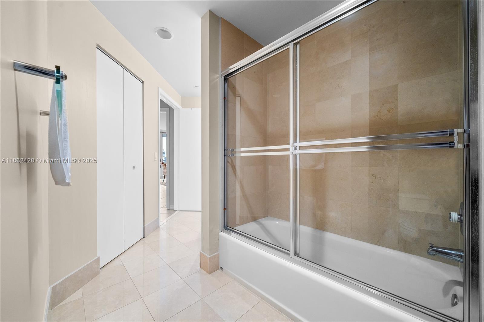 21150 NE 38th Avenue #1202, Aventura, Florida image 18