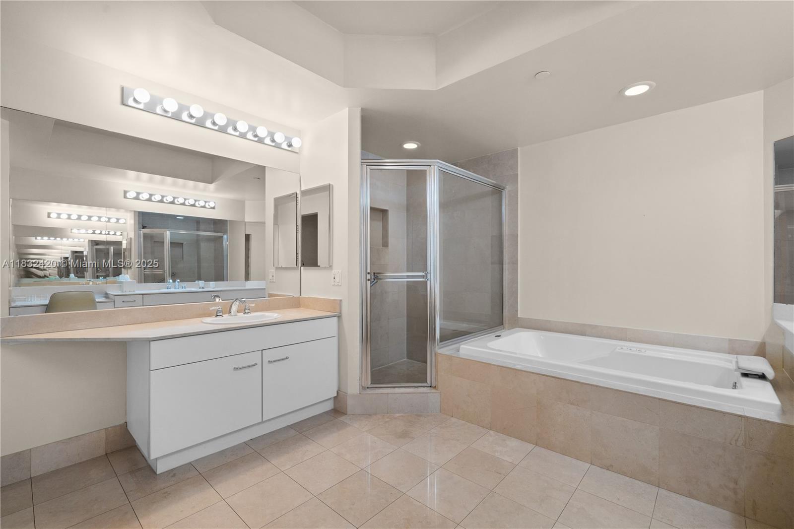 21150 NE 38th Avenue #1202, Aventura, Florida image 4