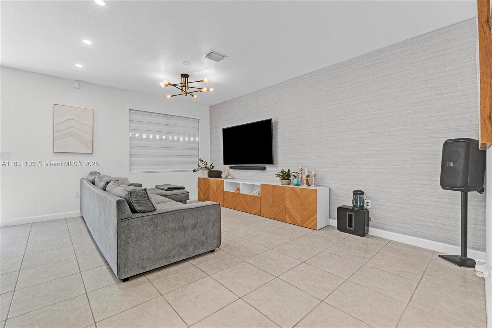10021 W 32nd Ln, Hialeah, Florida image 27