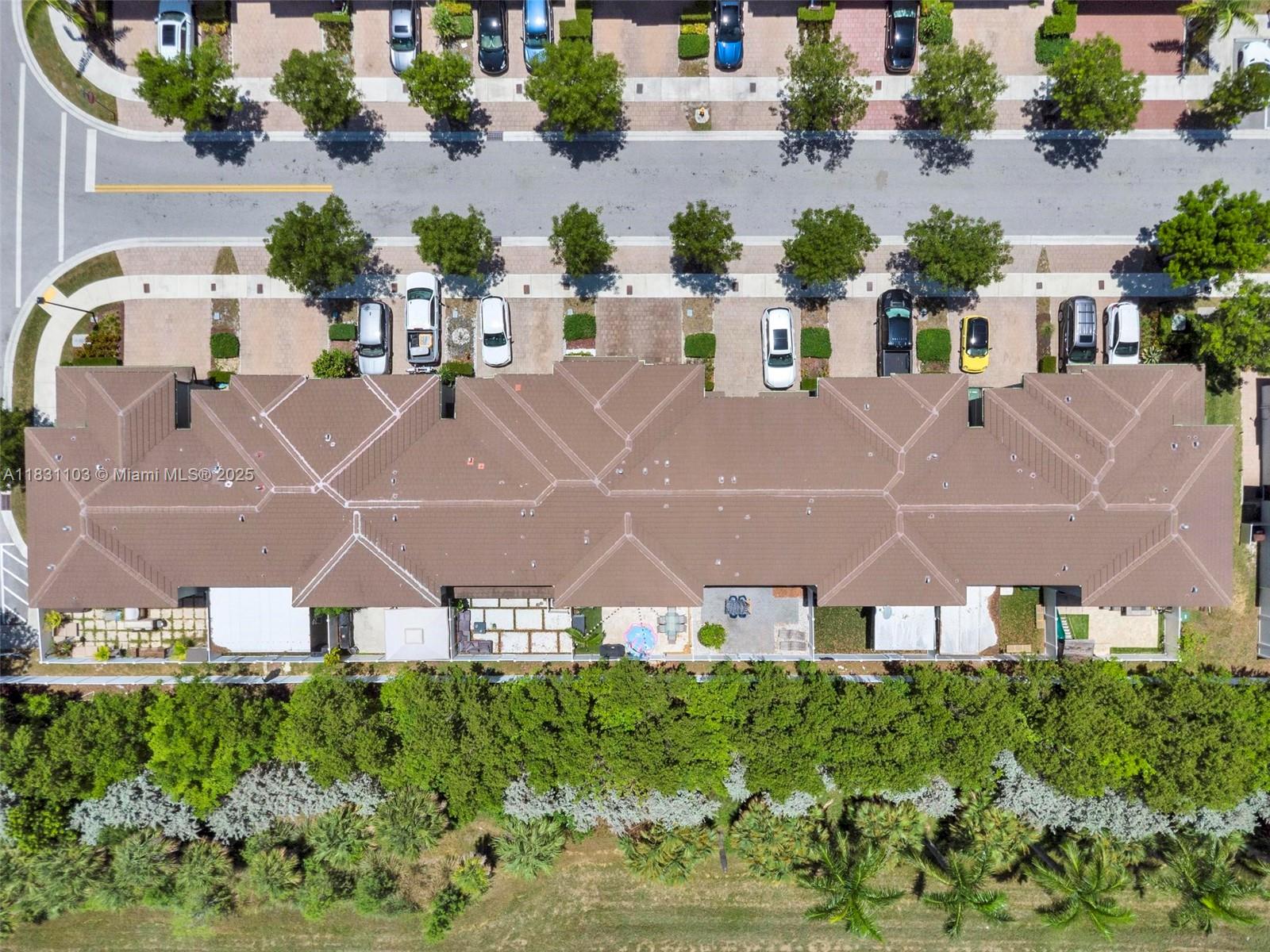 10021 W 32nd Ln, Hialeah, Florida image 39