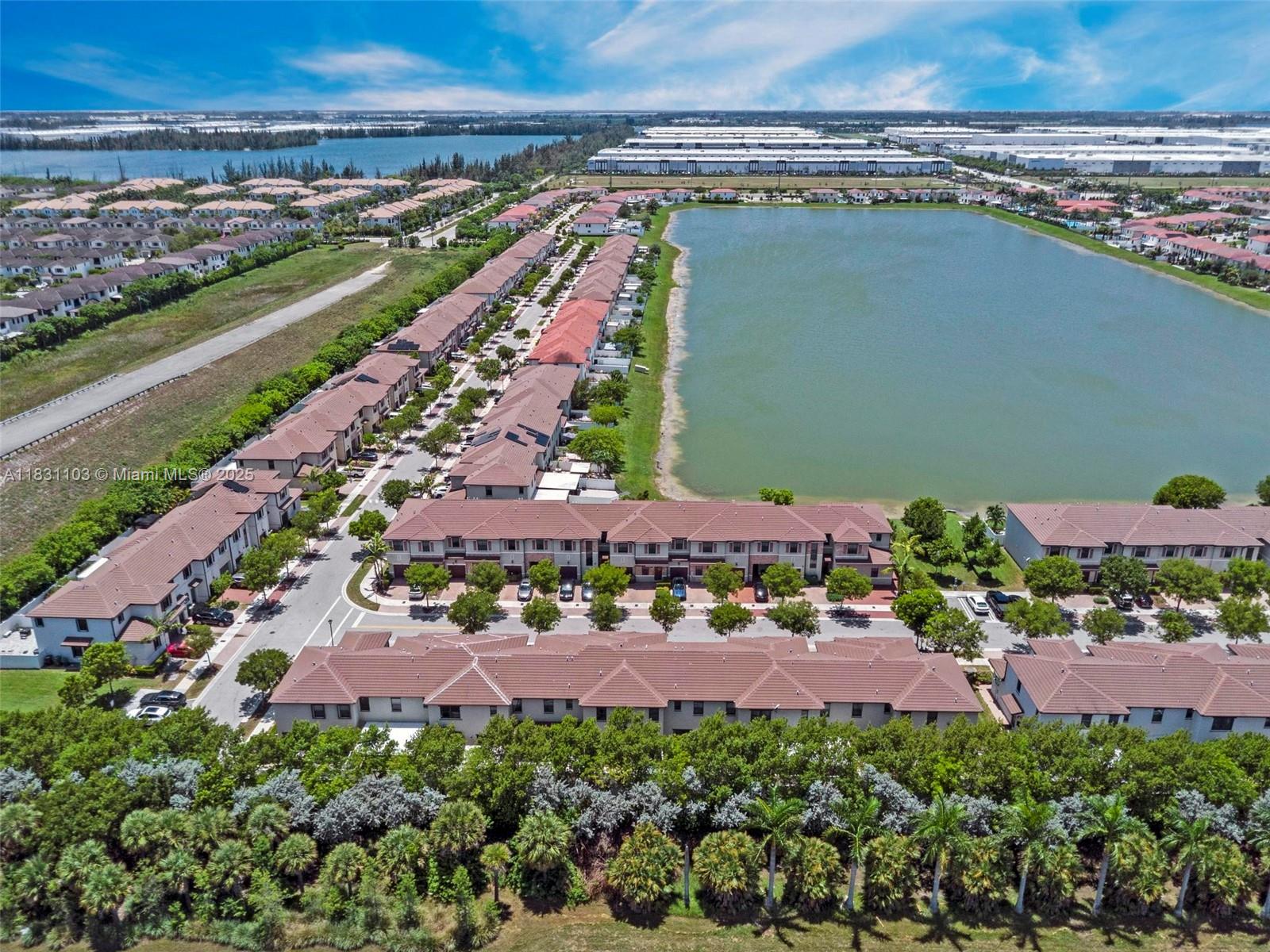 10021 W 32nd Ln, Hialeah, Florida image 47