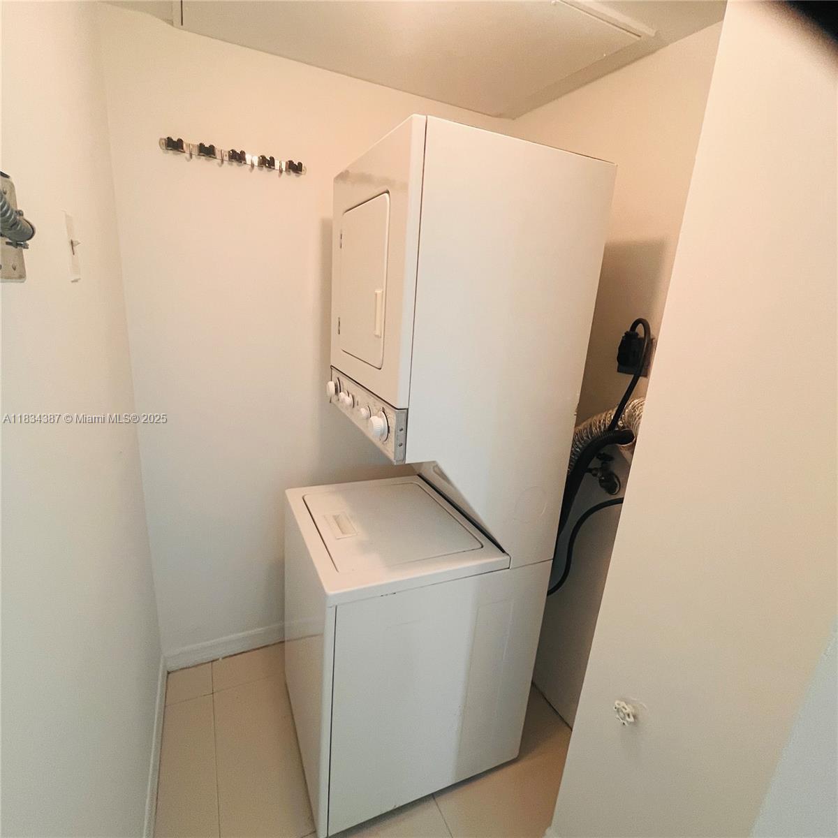 Property photo # 9
