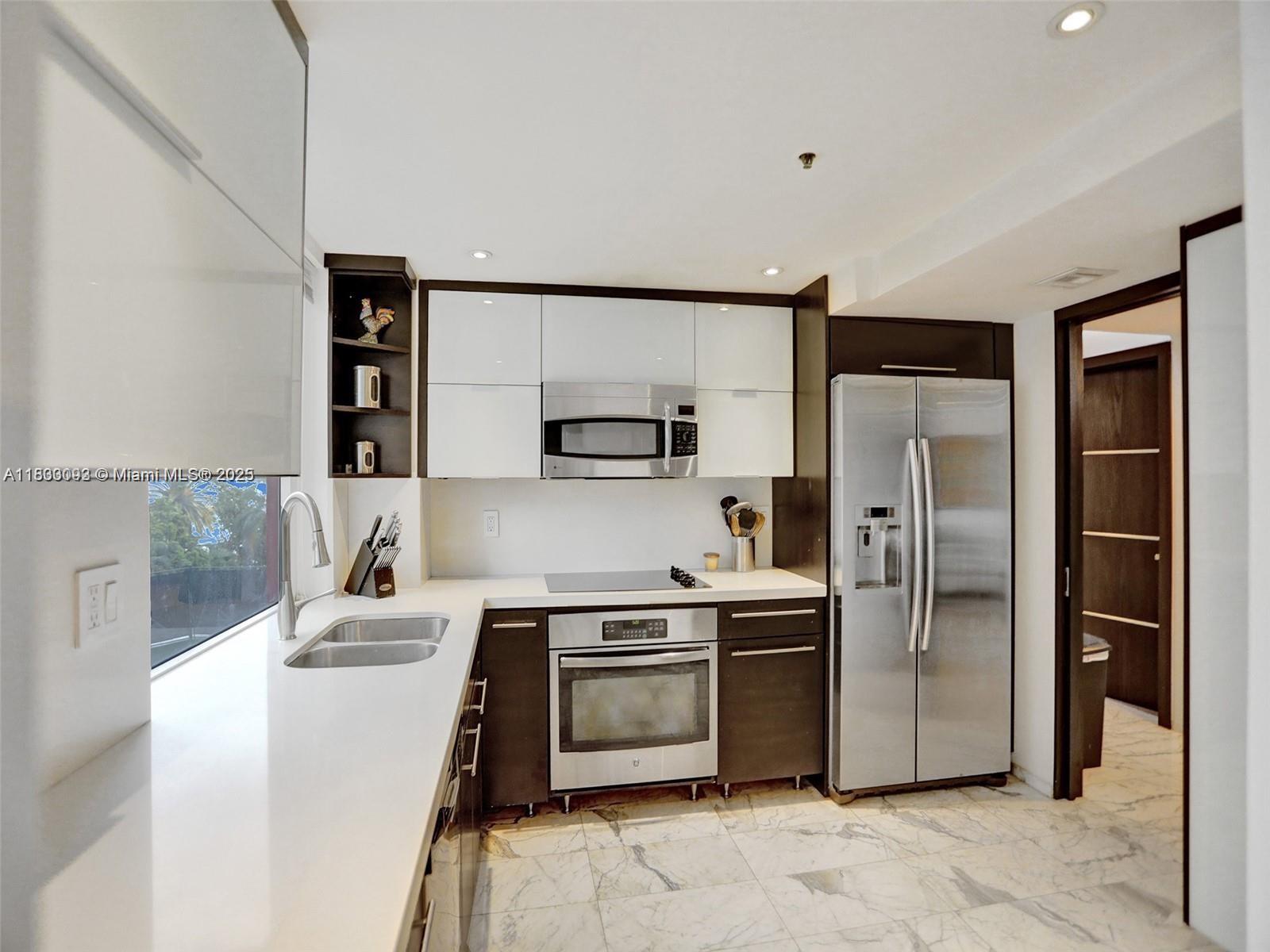 1627 Brickell Ave #605, Miami, Florida image 14