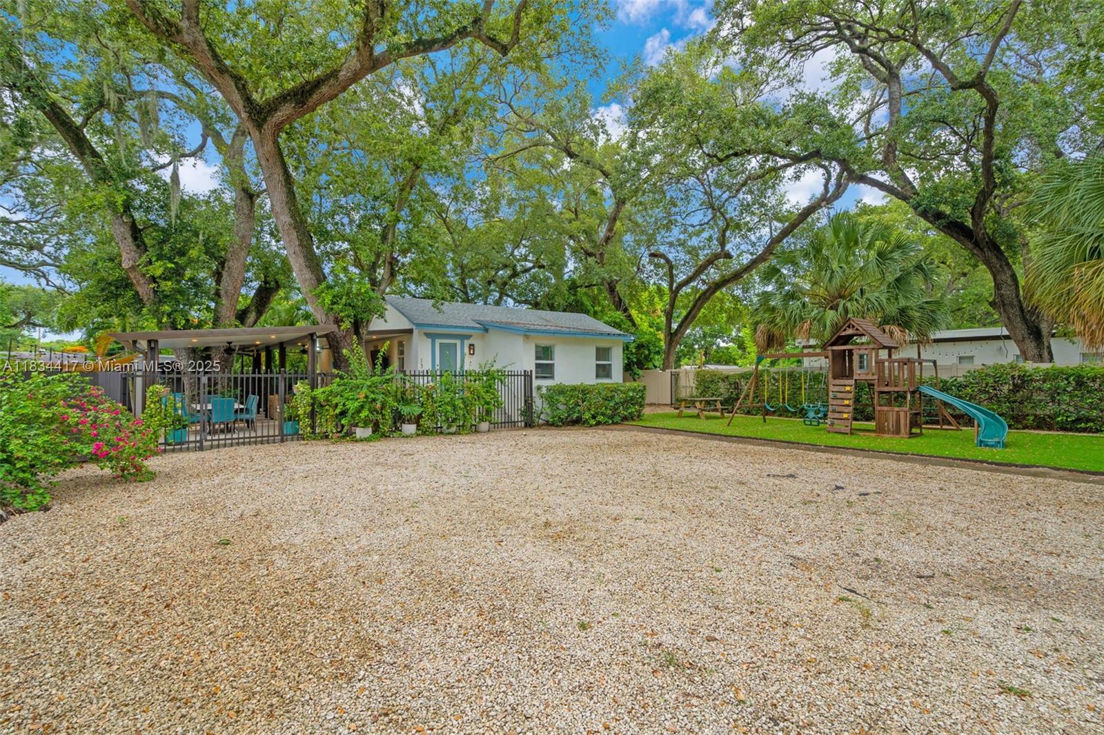 1341 NE 151st St, North Miami Beach, Florida image 1