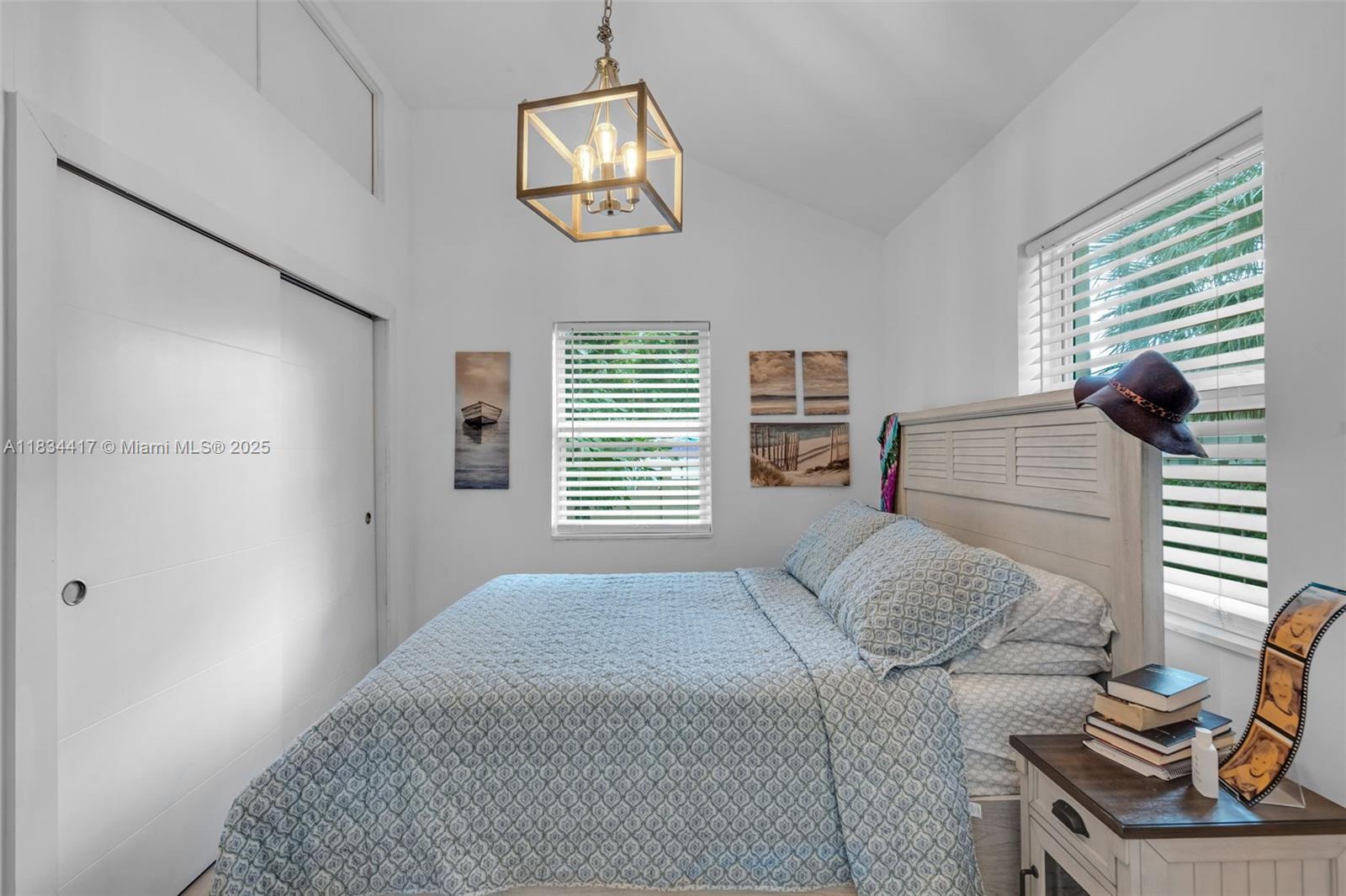 1341 NE 151st St, North Miami Beach, Florida image 12