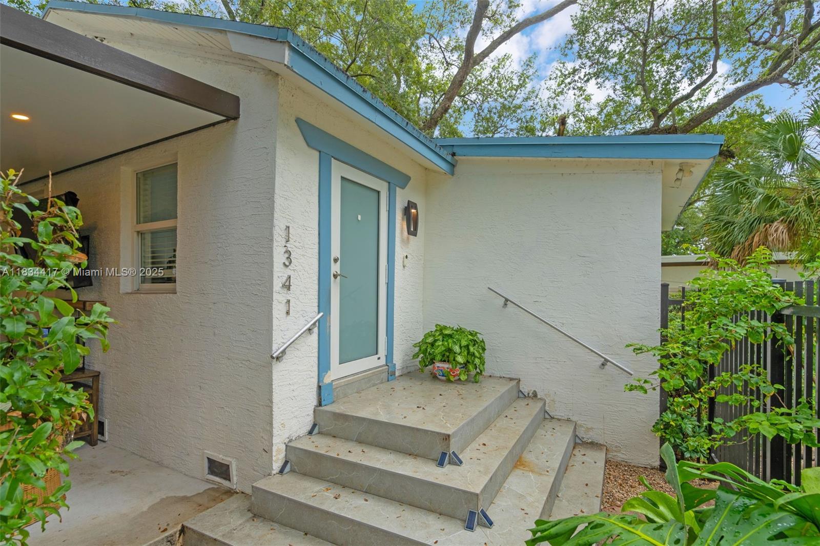 1341 NE 151st St, North Miami Beach, Florida image 4
