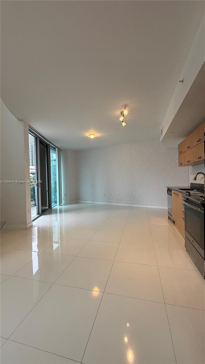 350 S Miami Ave #303, Miami, Florida image 14