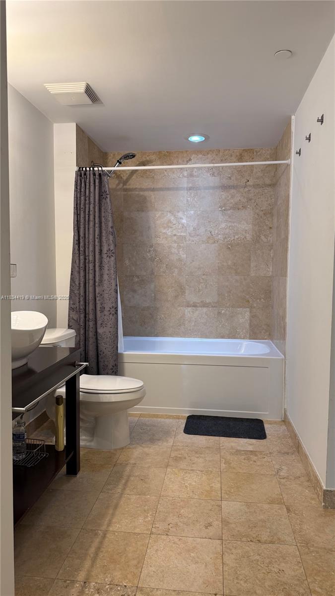 350 S Miami Ave #303, Miami, Florida image 17