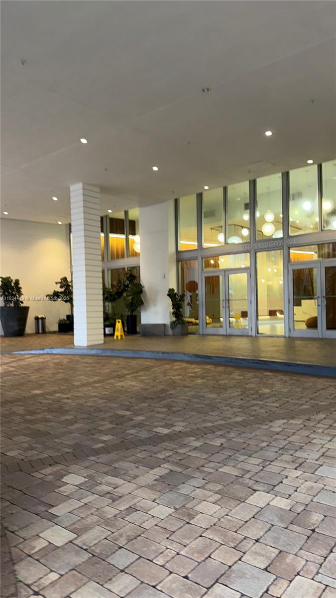350 S Miami Ave #303, Miami, Florida image 3