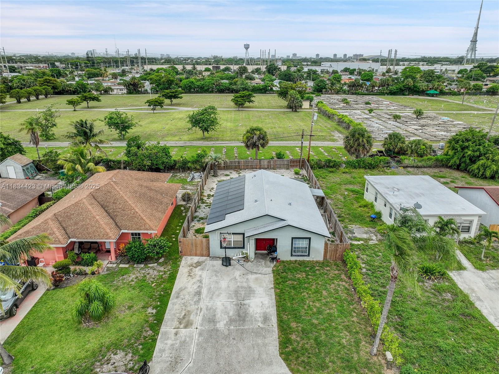 1303 W 6th St, Riviera Beach, Florida image 21