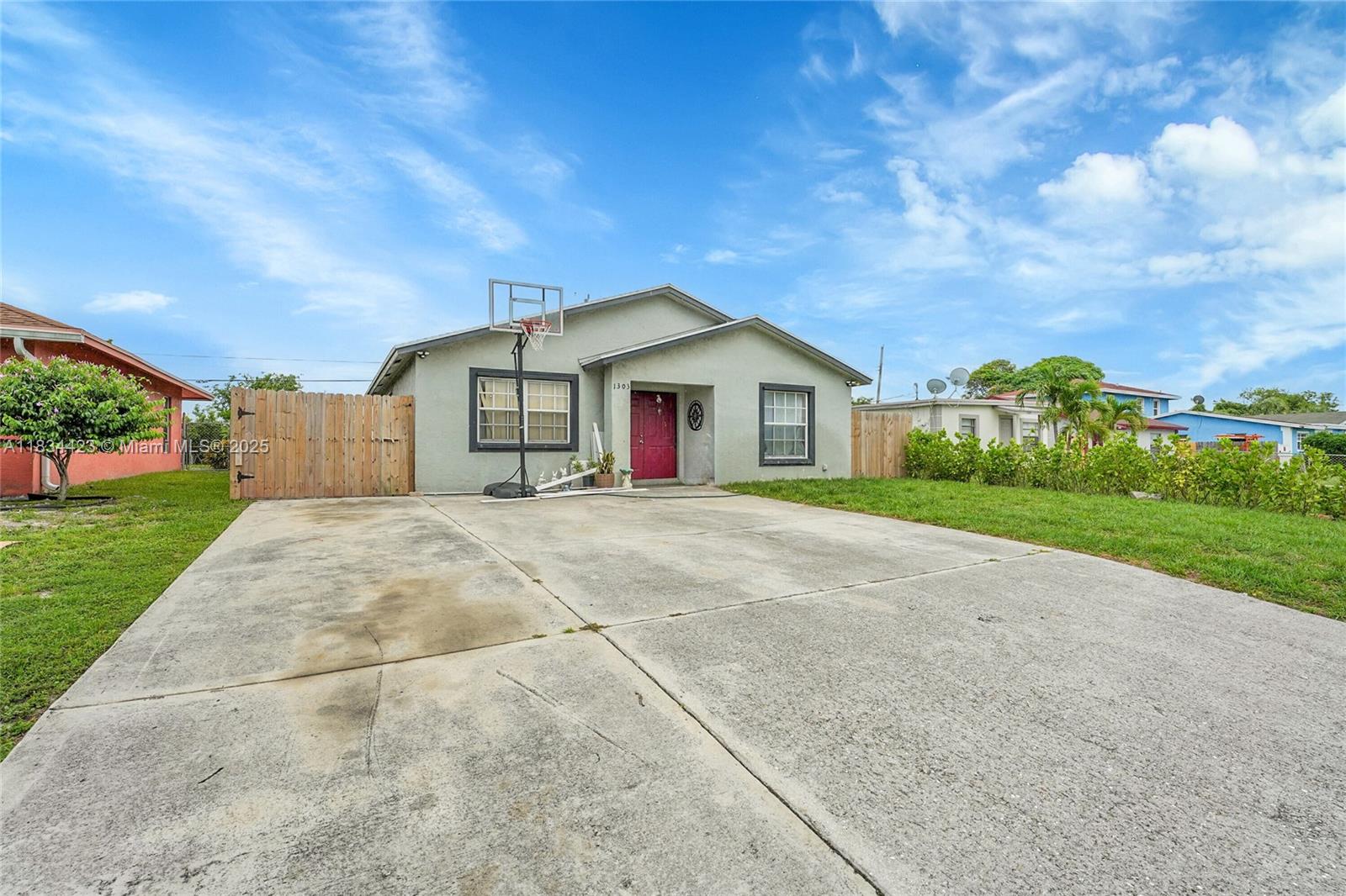 1303 W 6th St, Riviera Beach, Florida image 3