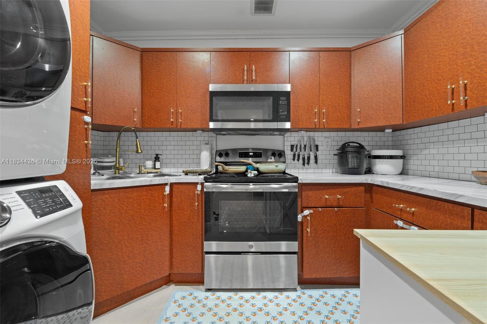 938 SE 12th St, Hialeah, Florida image 11