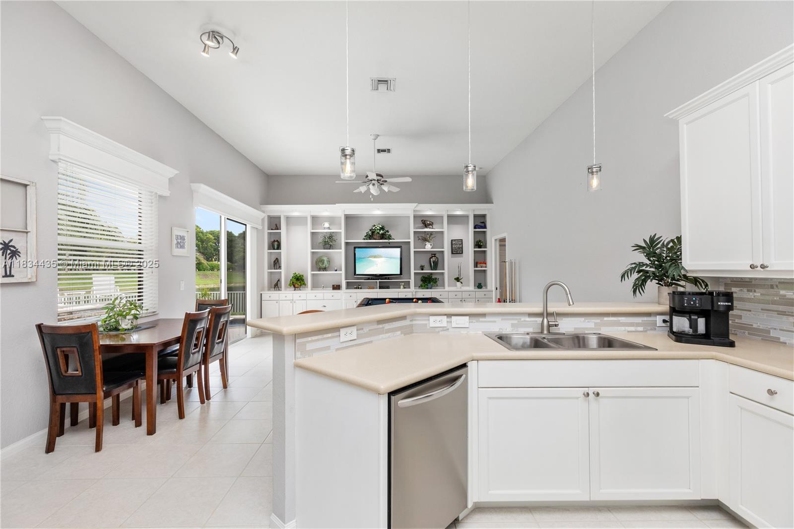 10975 NW 56th Ct, Coral Springs, Florida image 7