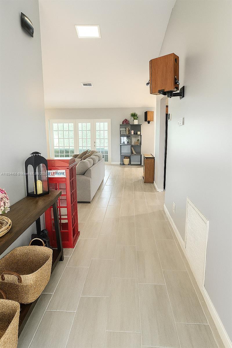 8140 NW 50th Street, Coral Springs, Florida image 6